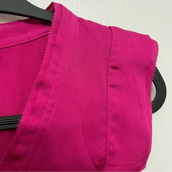 Banana Republic XS Sleeveless Blouse Magenta - Picture 4 of 5